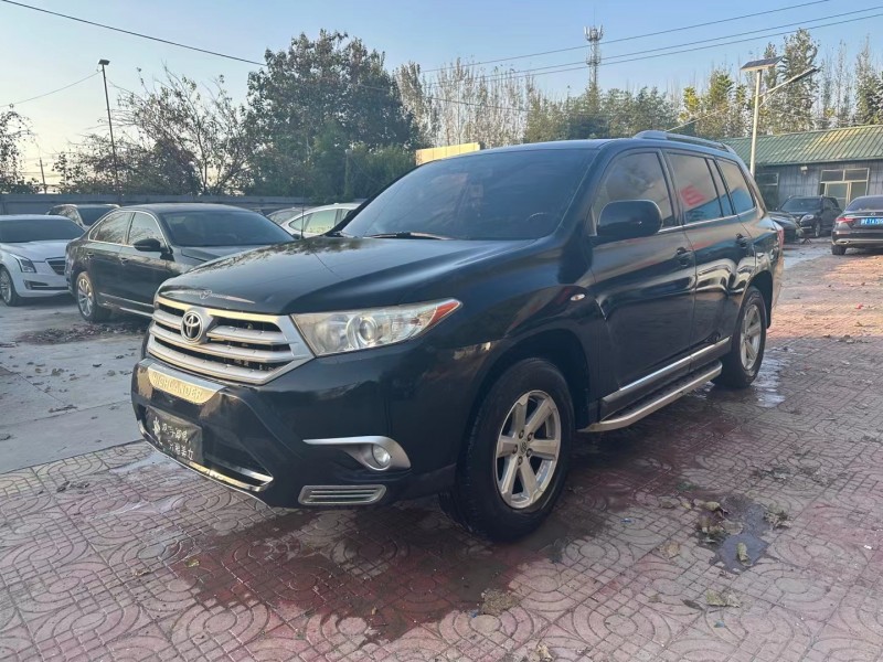 济宁12年丰田汉兰达3