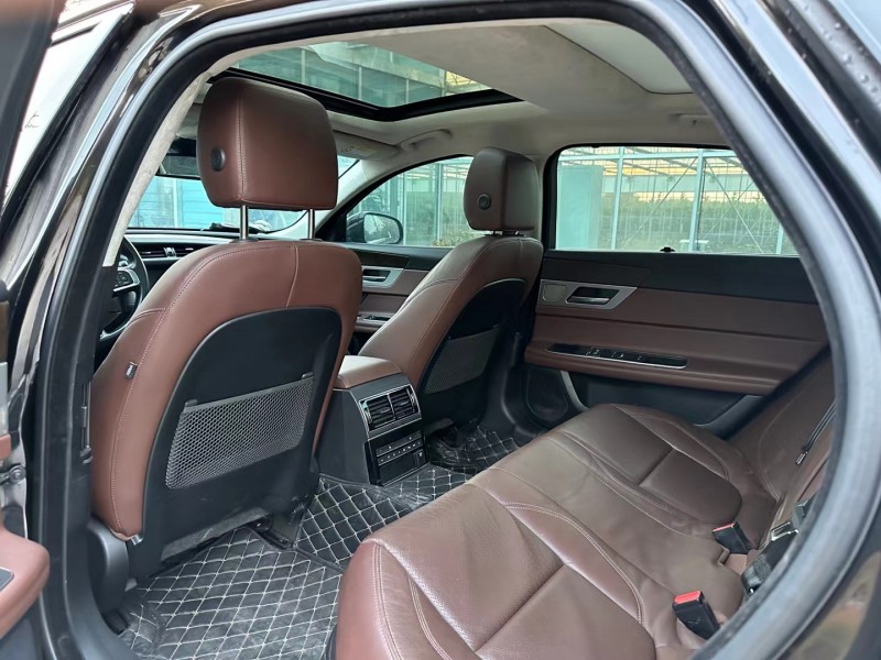 济宁18年捷豹XF6