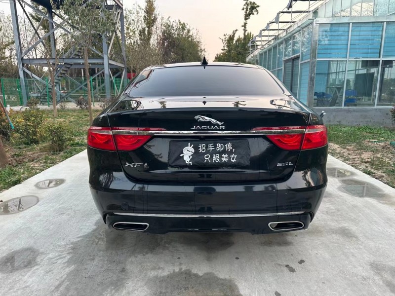 济宁18年捷豹XF9