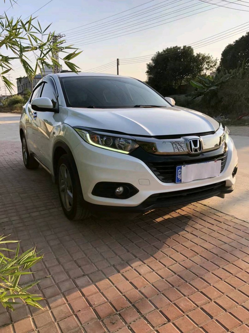 广州21年本田缤智3