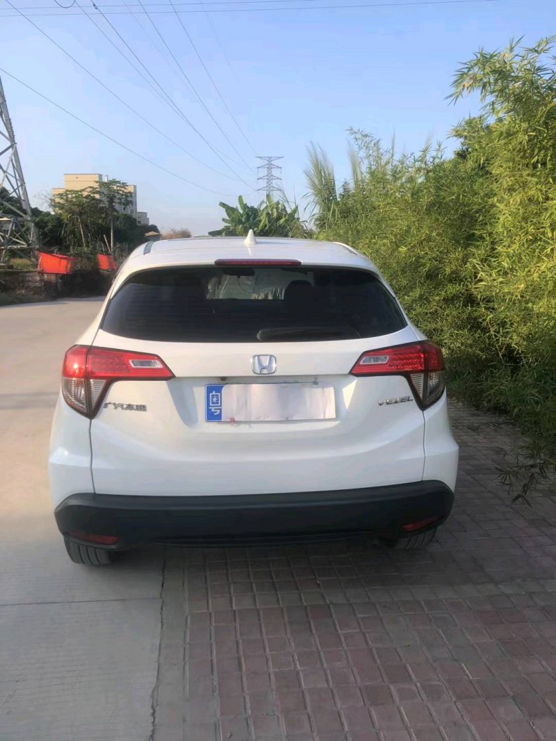 广州21年本田缤智9