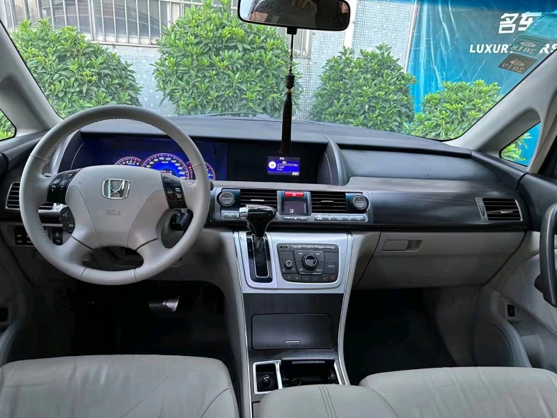 广州12年本田艾力绅3