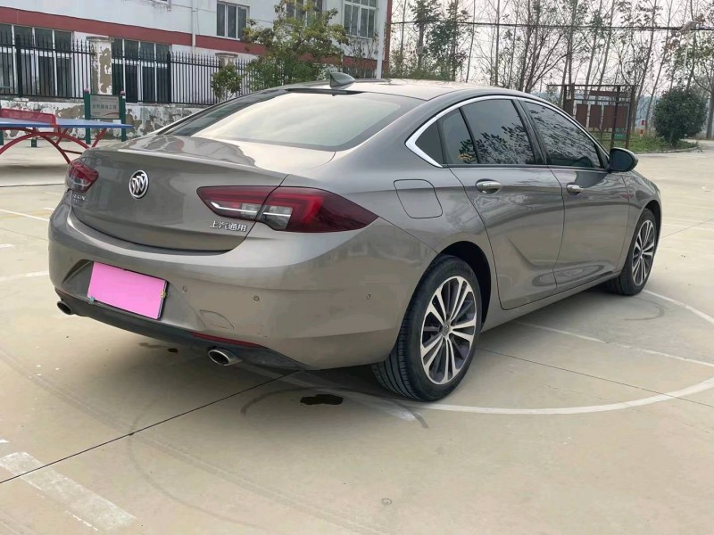 徐州18年别克君威5