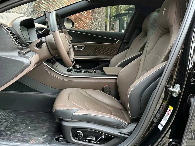 广州23年比亚迪汉DM5