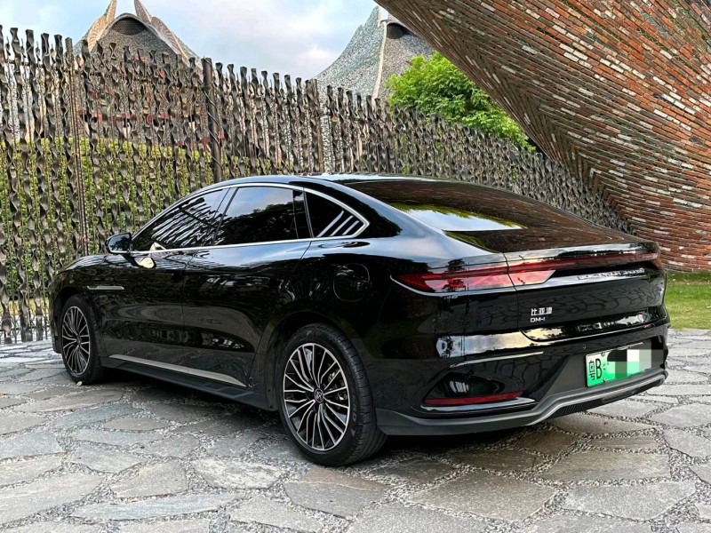 广州23年比亚迪汉DM7