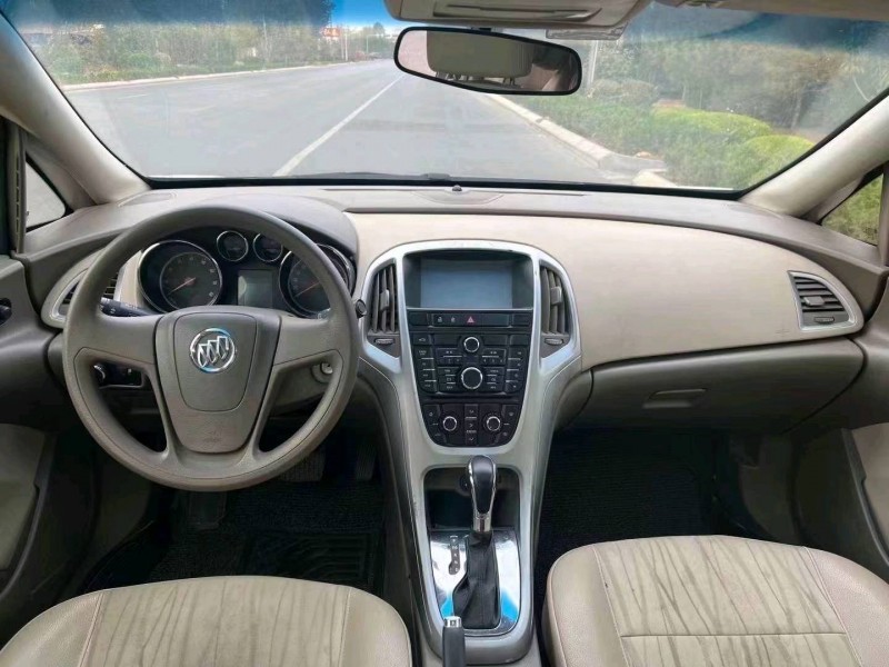 枣庄13年别克英朗GT5