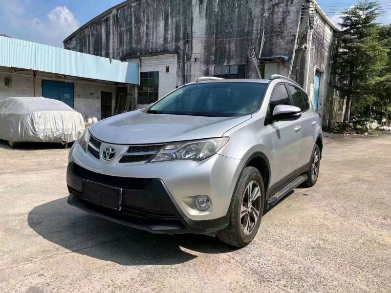 珠海16年丰田RAV4荣放1