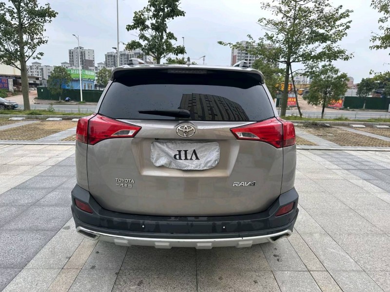 河源16年豐田RAV47