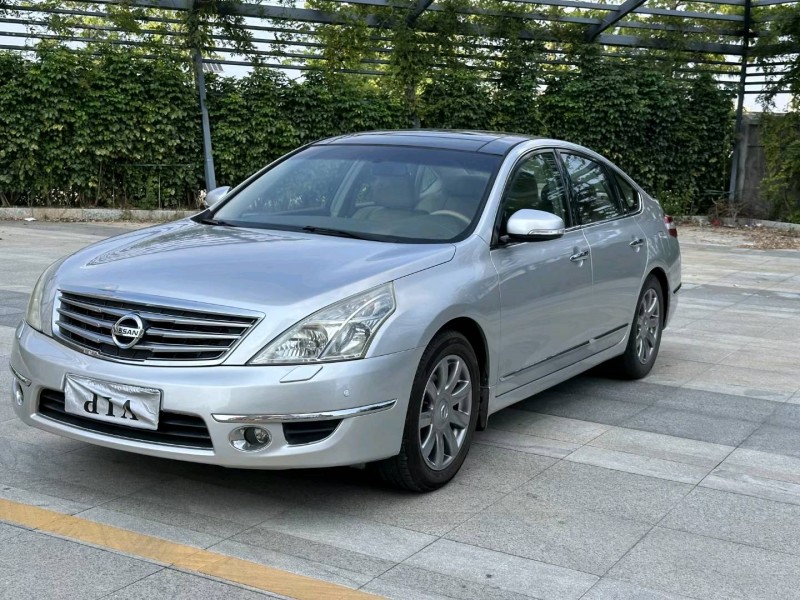 河源11年日產天籟2