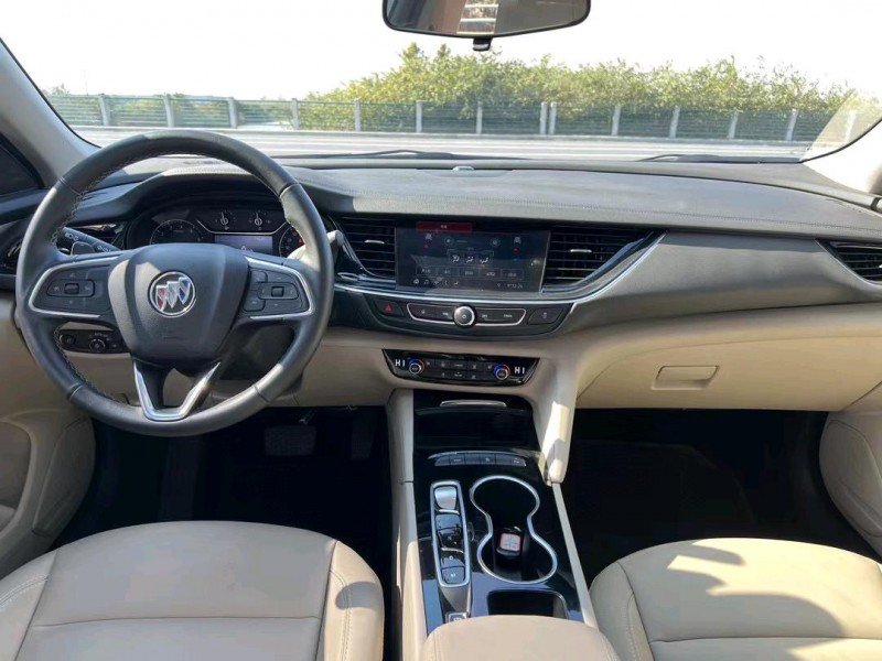 盐城21年别克君威6