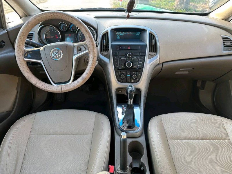 徐州13年别克英朗GT4