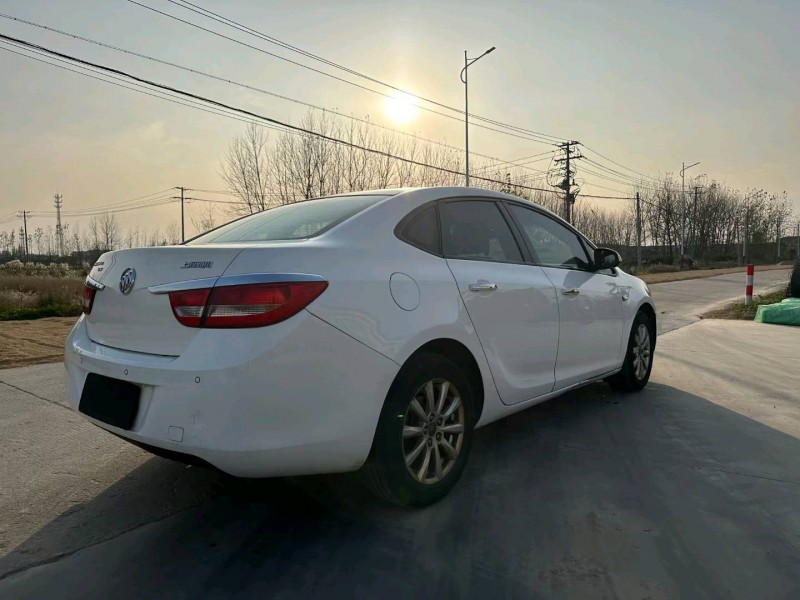 徐州13年别克英朗GT8