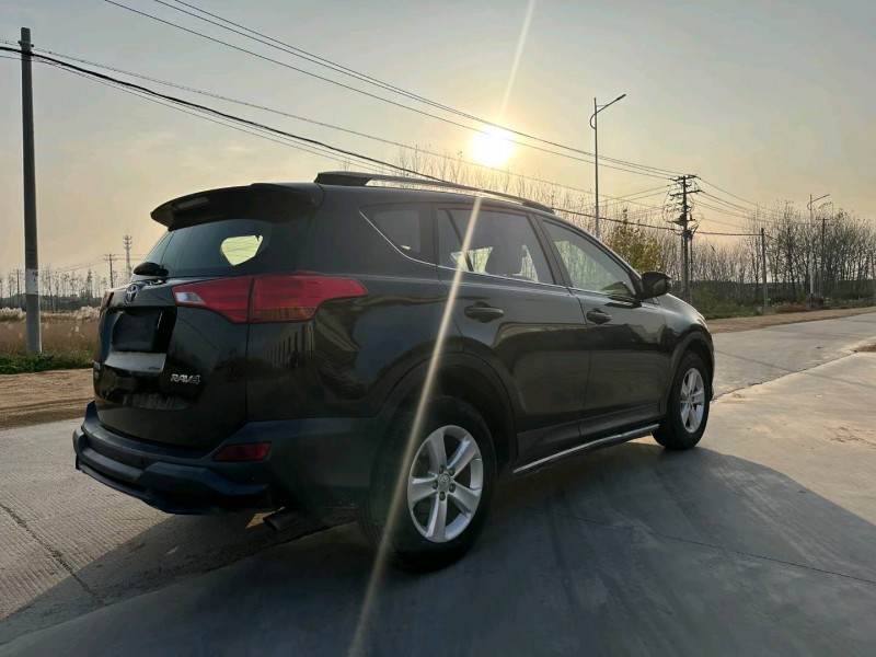 徐州14年丰田RAV4荣放8