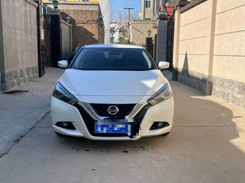 保定17年日产蓝鸟1