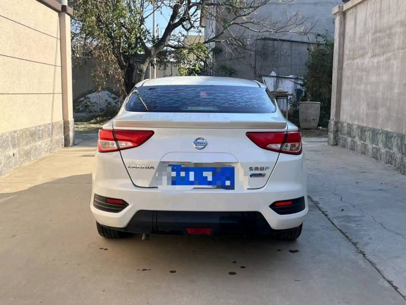 保定17年日产蓝鸟9