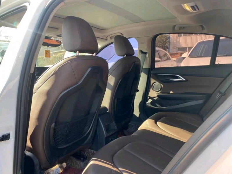 保定20年宝马1系4