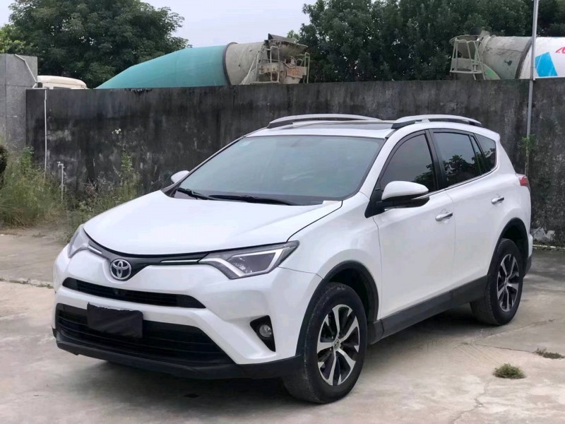 珠海16年丰田RAV4荣放3