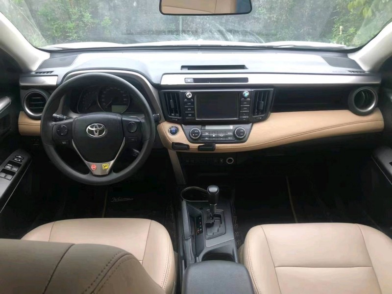 珠海16年丰田RAV4荣放8