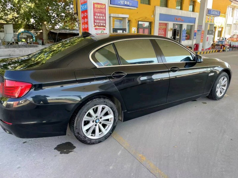 保定12年宝马5系5