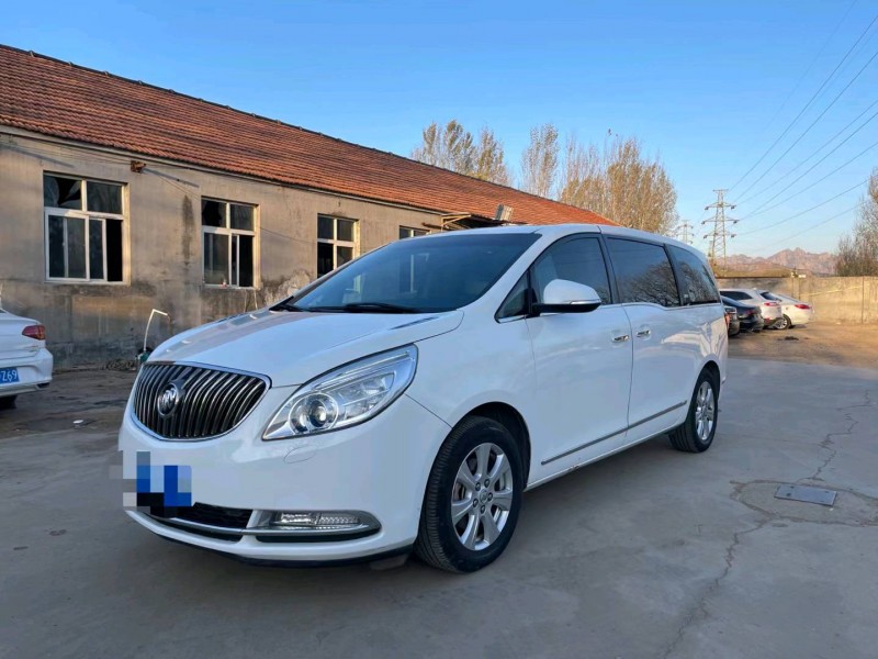 青岛16年别克GL82