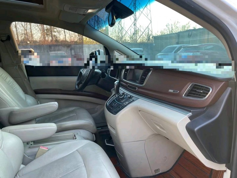 青岛16年别克GL85