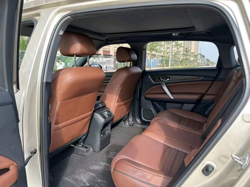 广州17年本田URV5