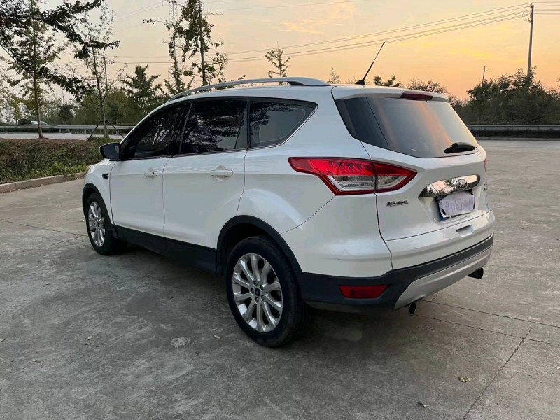 徐州15年福特翼虎8