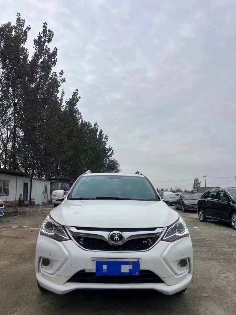 菏泽17年比亚迪宋1