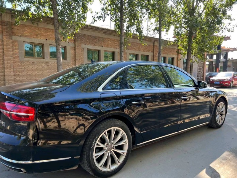 保定16年奥迪A8L8