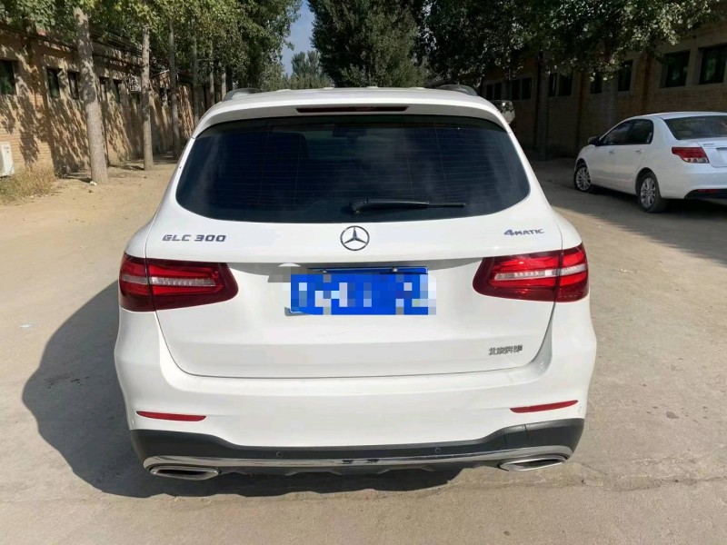 保定17年奔驰GLC9