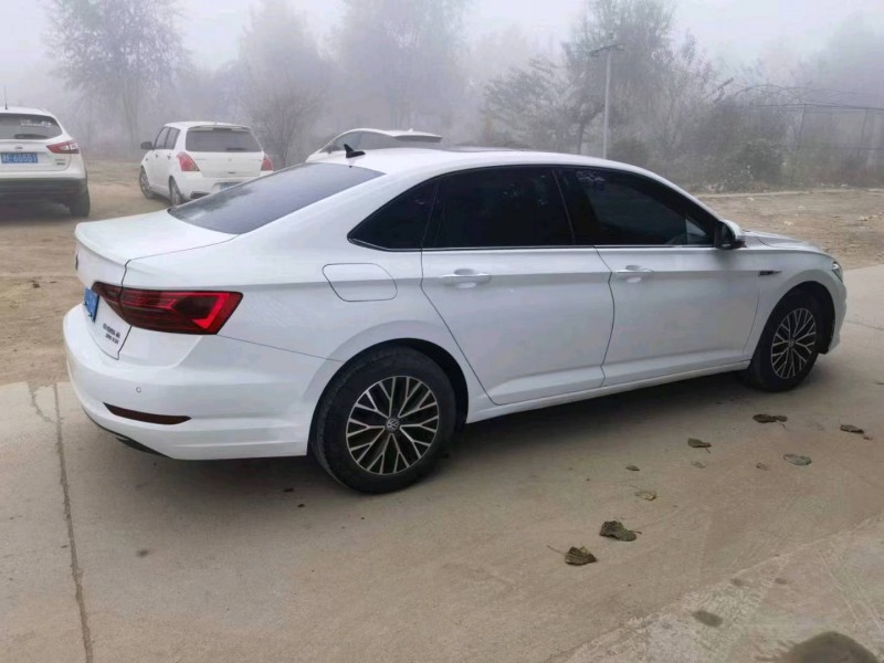 保定21年大众速腾4