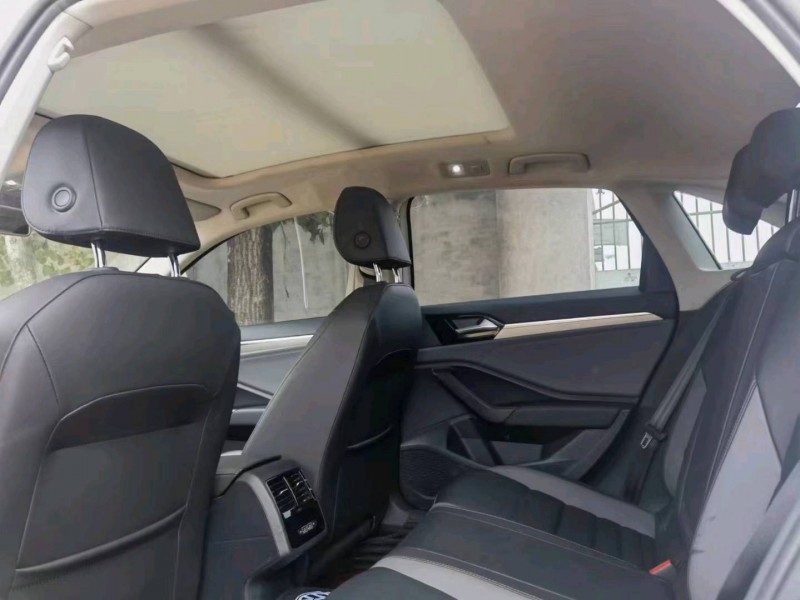 保定21年大众速腾7