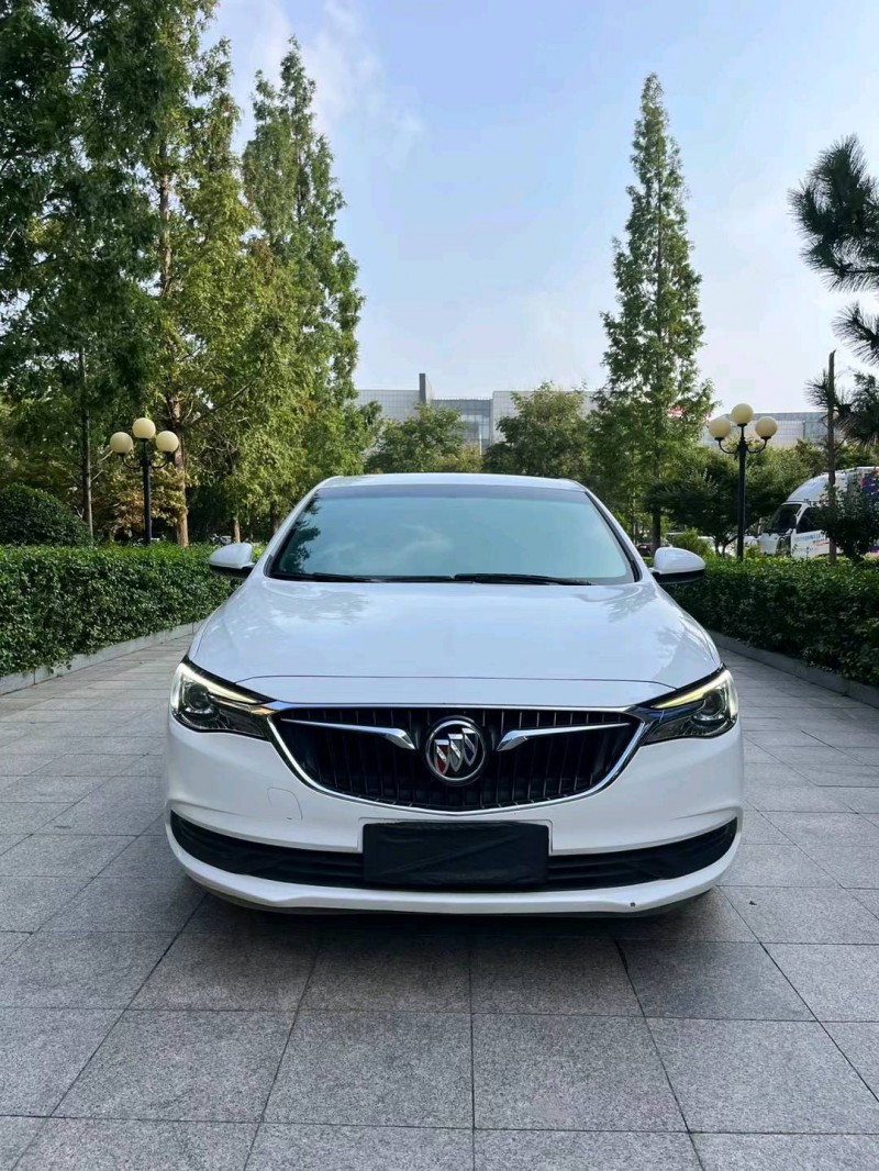 烟台17年别克英朗1