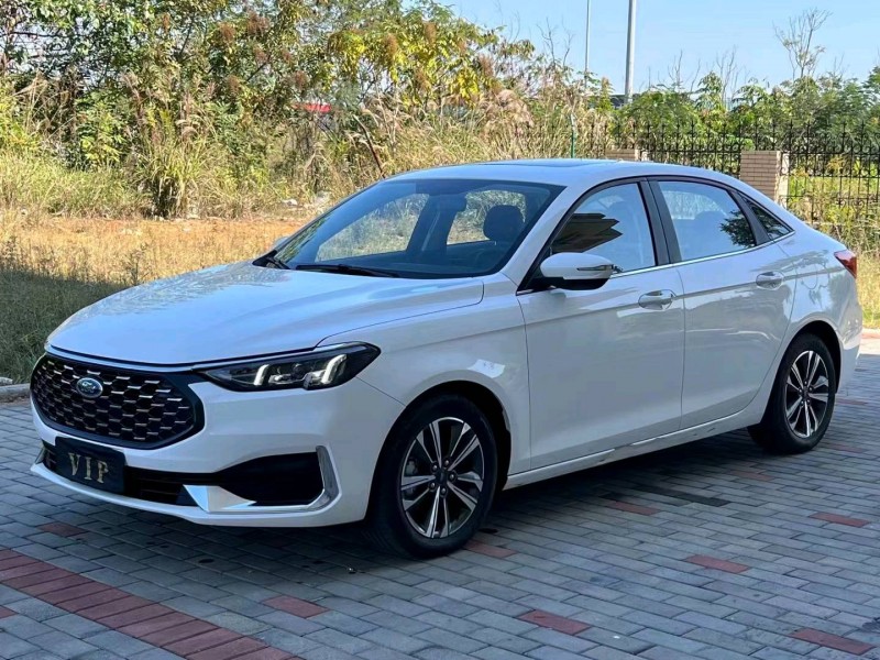 邵阳22年福特福睿斯3