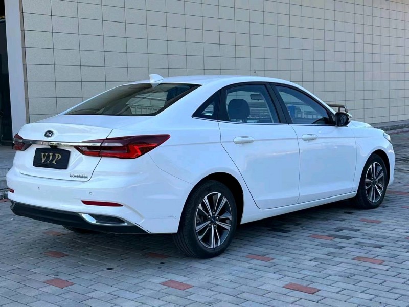 邵阳22年福特福睿斯5