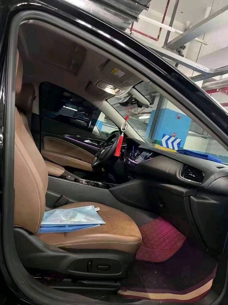 重庆23年别克君威6