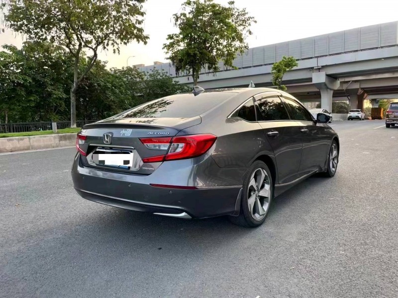 广州20年本田雅阁6