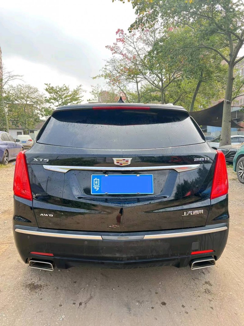 广州16年凯迪拉克XT59