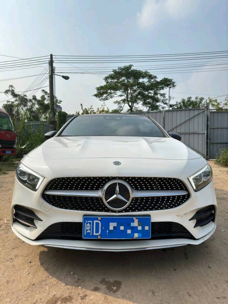 广州19年奔驰A1