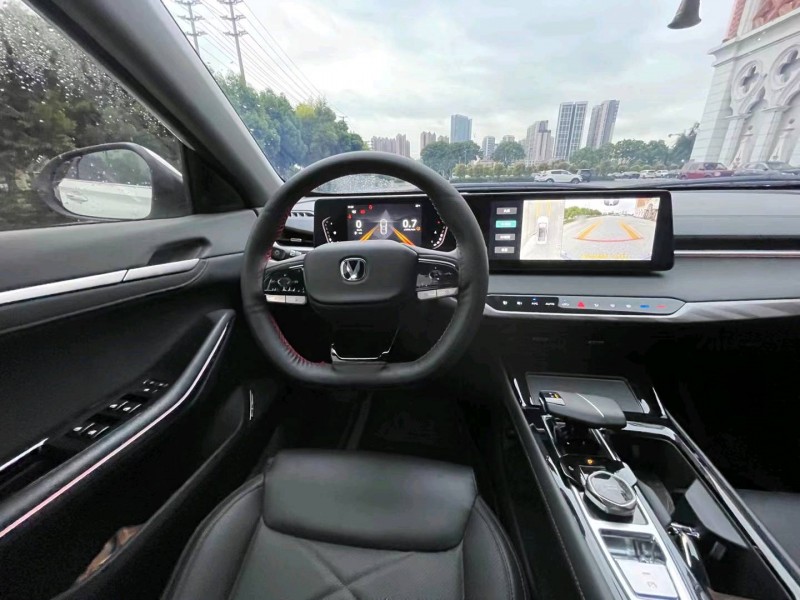 广州23年长安汽车锐程CC6