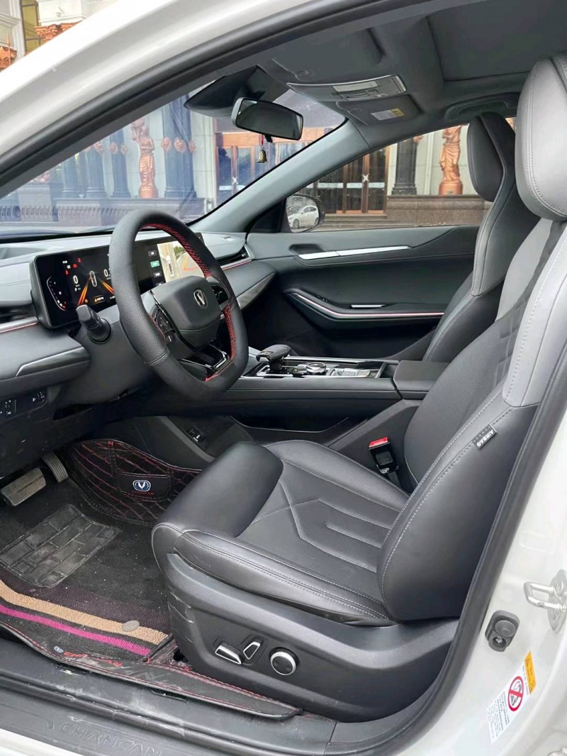 广州23年长安汽车锐程CC8