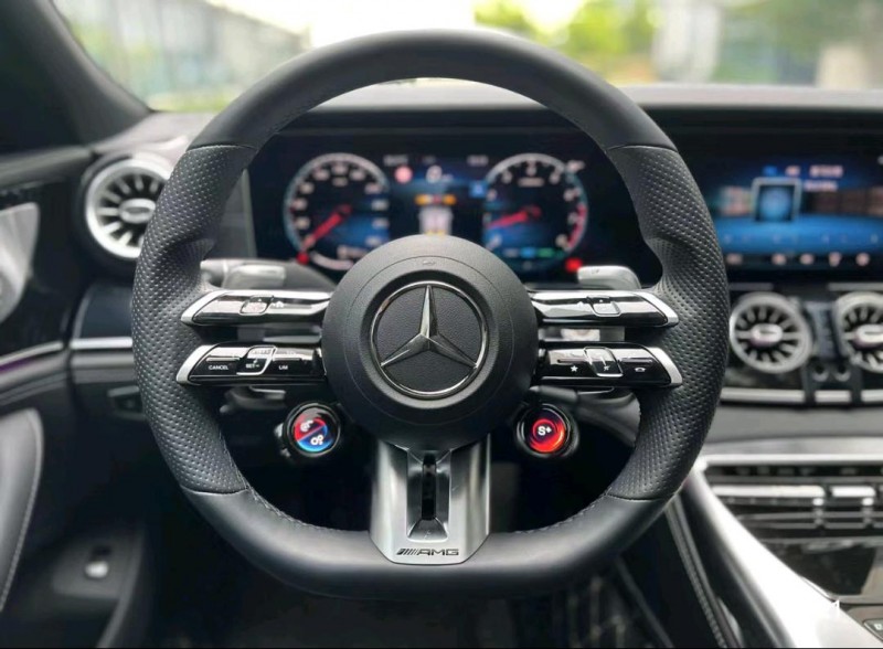 广州22年奔驰AMG5