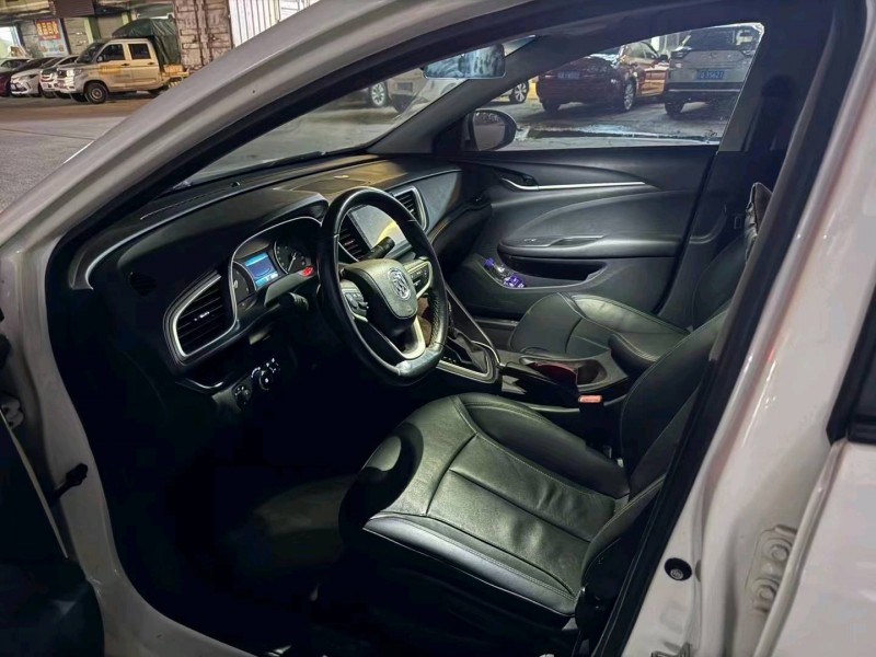 珠海18年别克英朗6