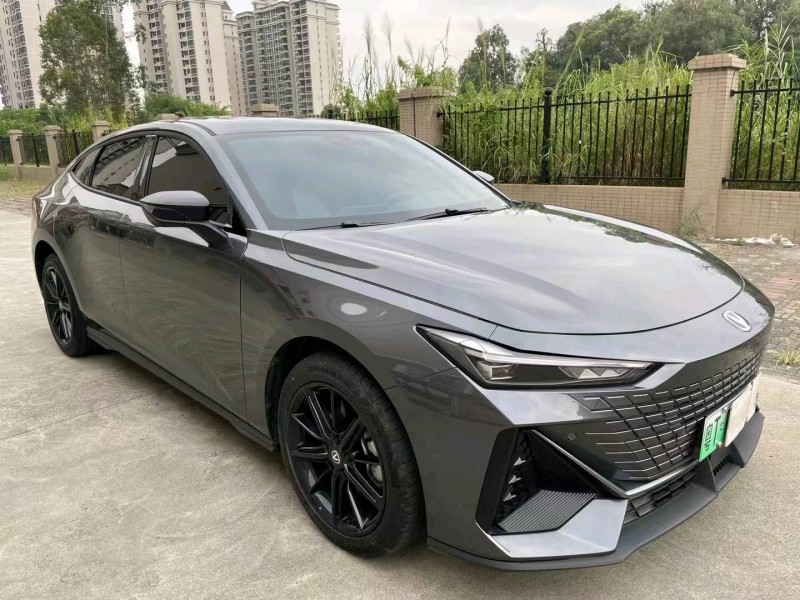 江门23年长安汽车UNI-V3