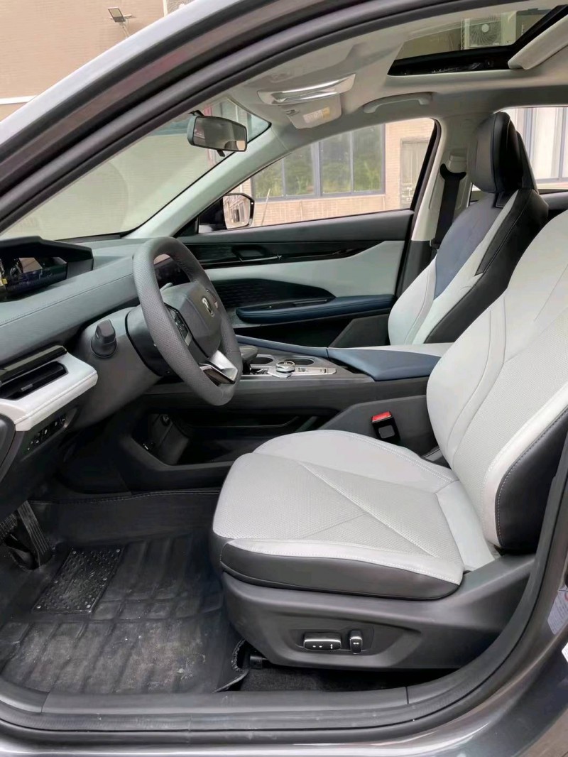 江门23年长安汽车UNI-V4