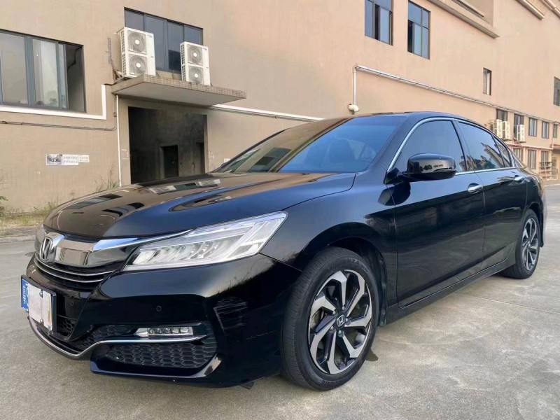 江门17年本田雅阁2