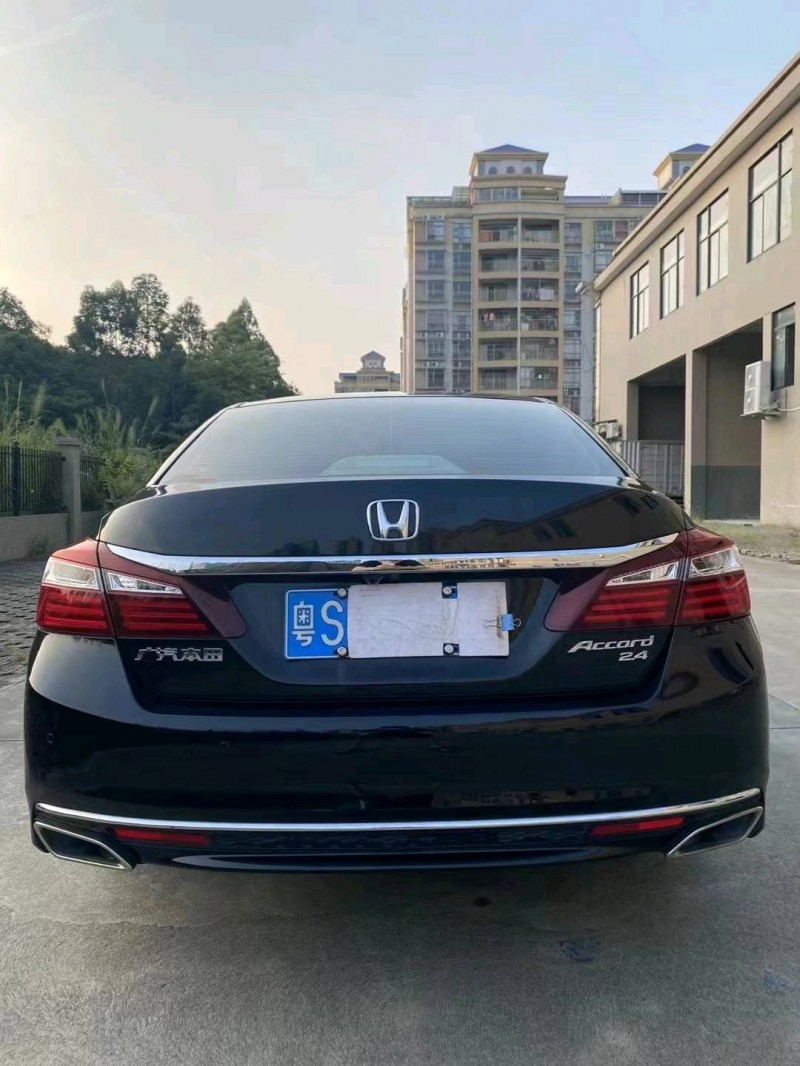 江门17年本田雅阁9