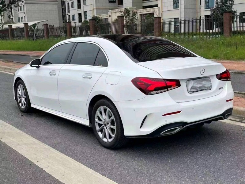 衡阳19年奔驰A5