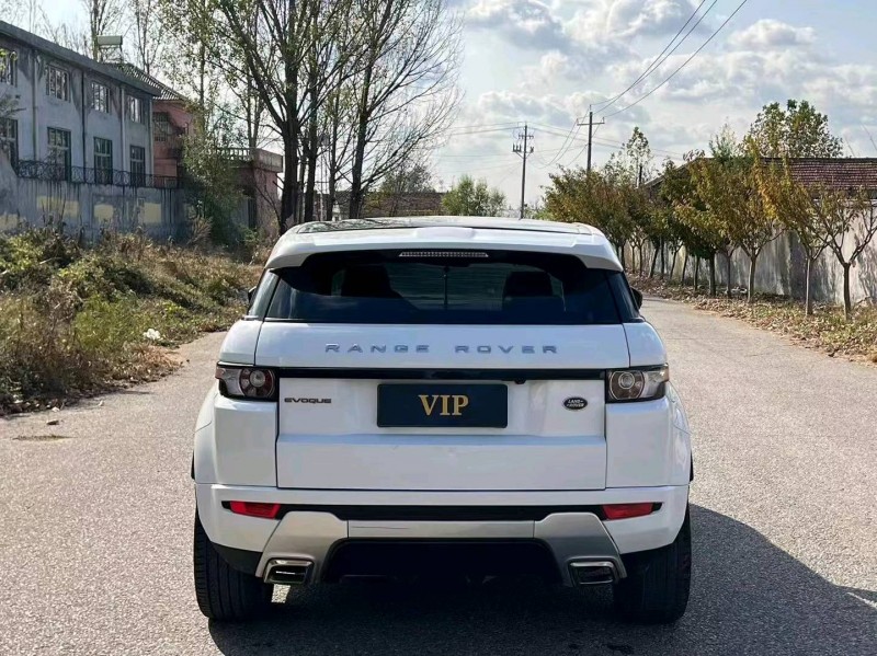 枣庄15年路虎极光9