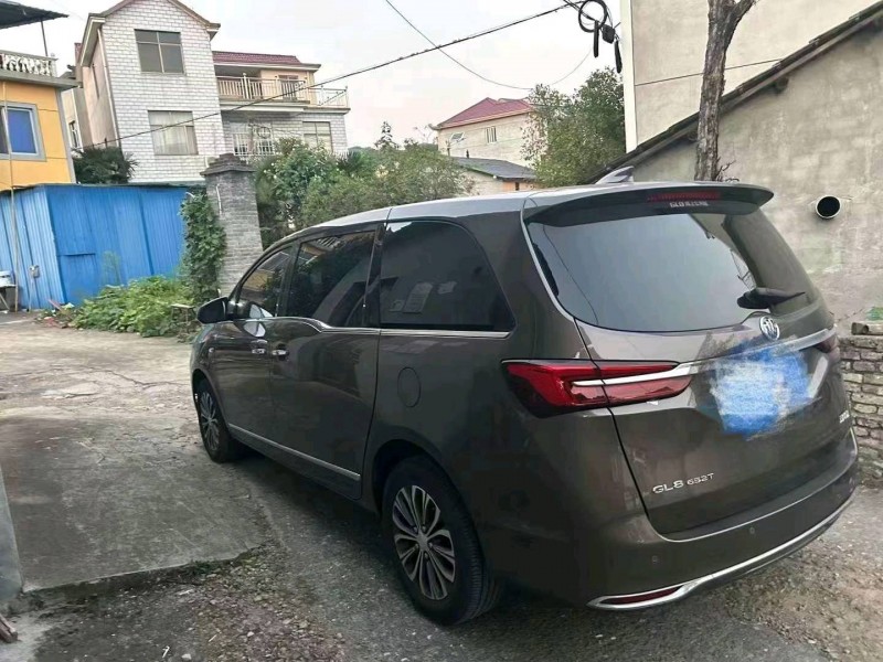 嘉兴21年别克GL85